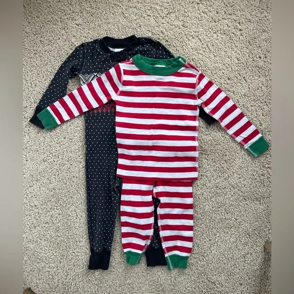 Hanna Anderson Christmas pajamas bundle 2T - Picture 1 of 6